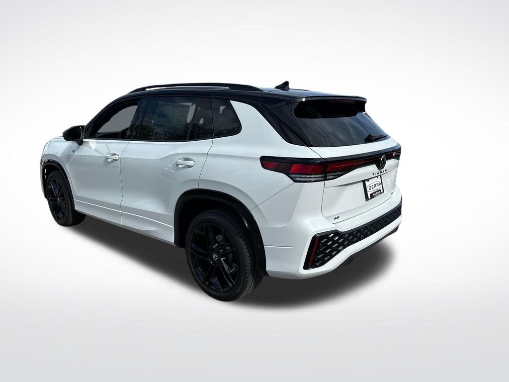 New 2026 White/off-white Volkswagen 2.0T SE R-Line Black image 3