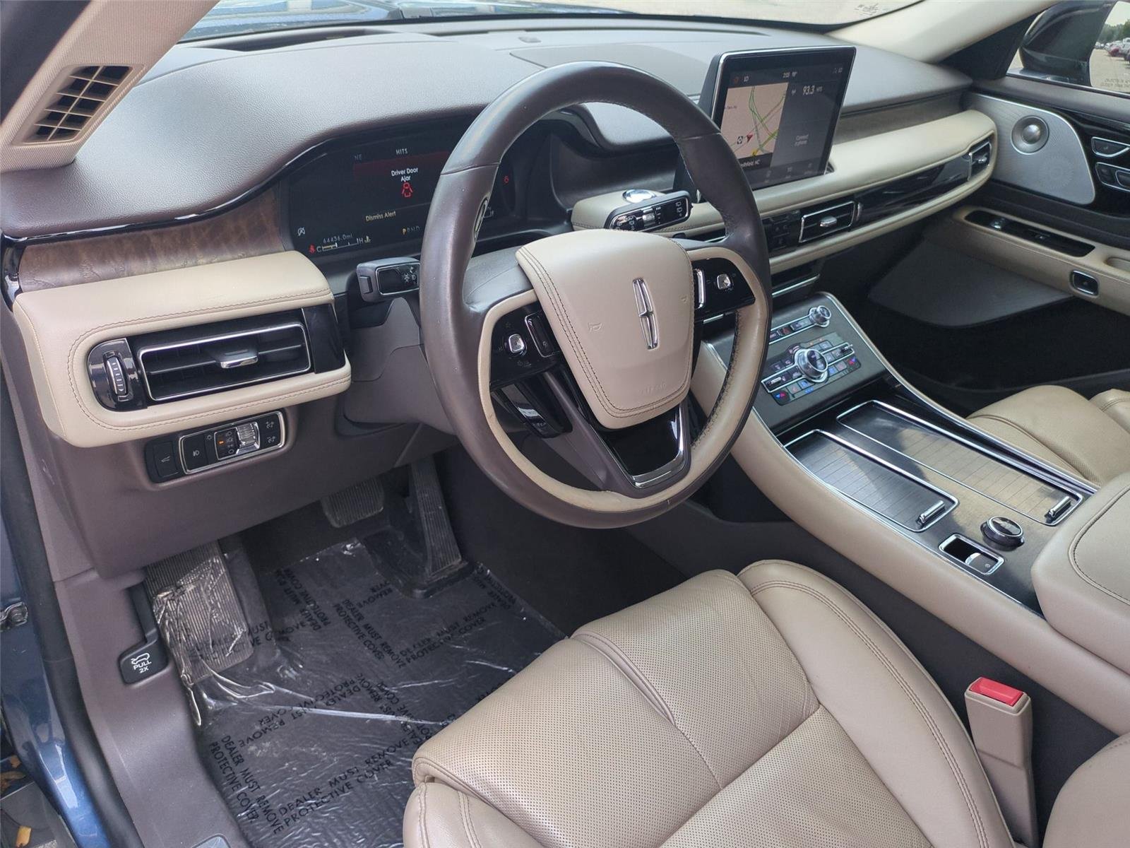 Used 2020 Blue Diamond Metallic Lincoln Reserve image 19