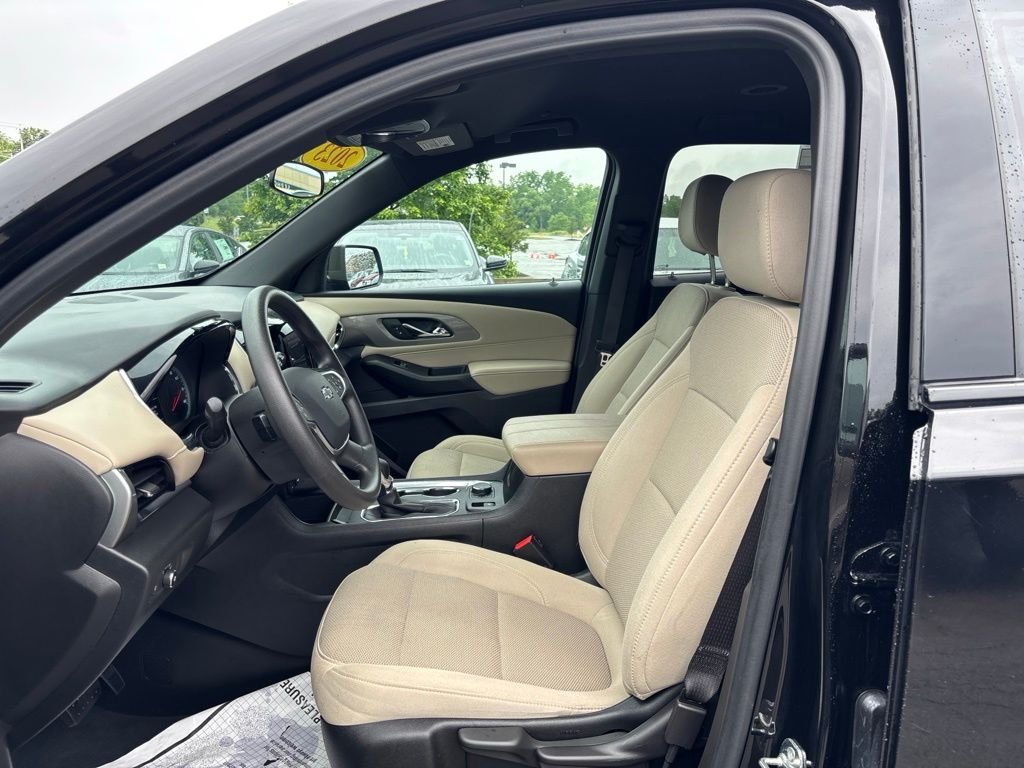 Used 2023 Black Chevrolet LS image 18