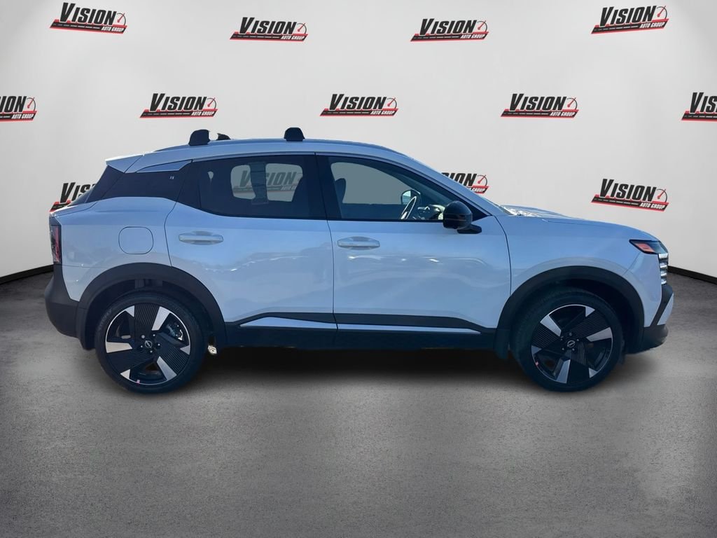 New 2026 White Nissan SR image 4