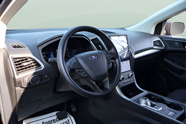 Used 2024 Black Metallic Ford SE image 14