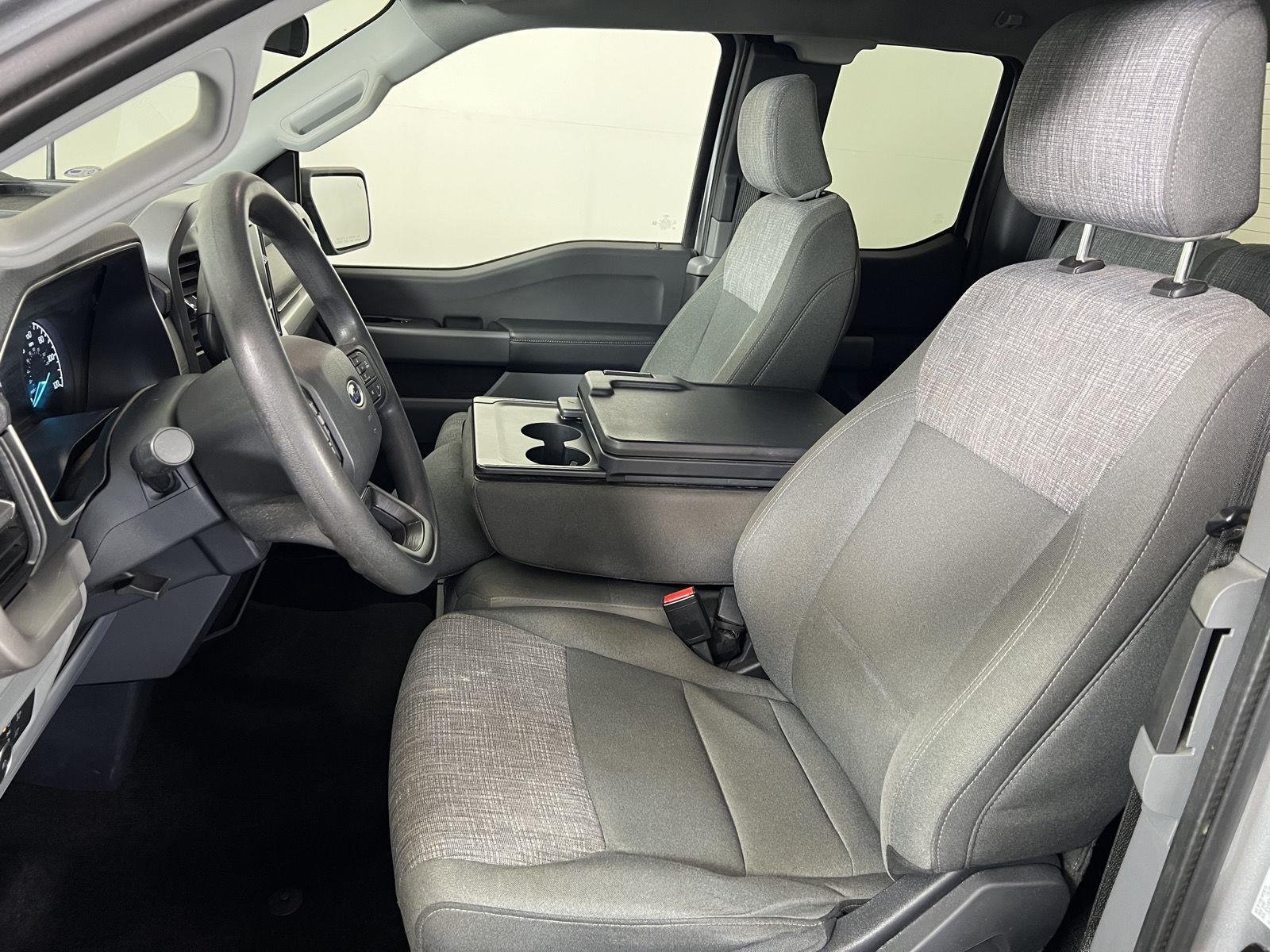 Used 2022 Iconic Silver Ford XLT image 5