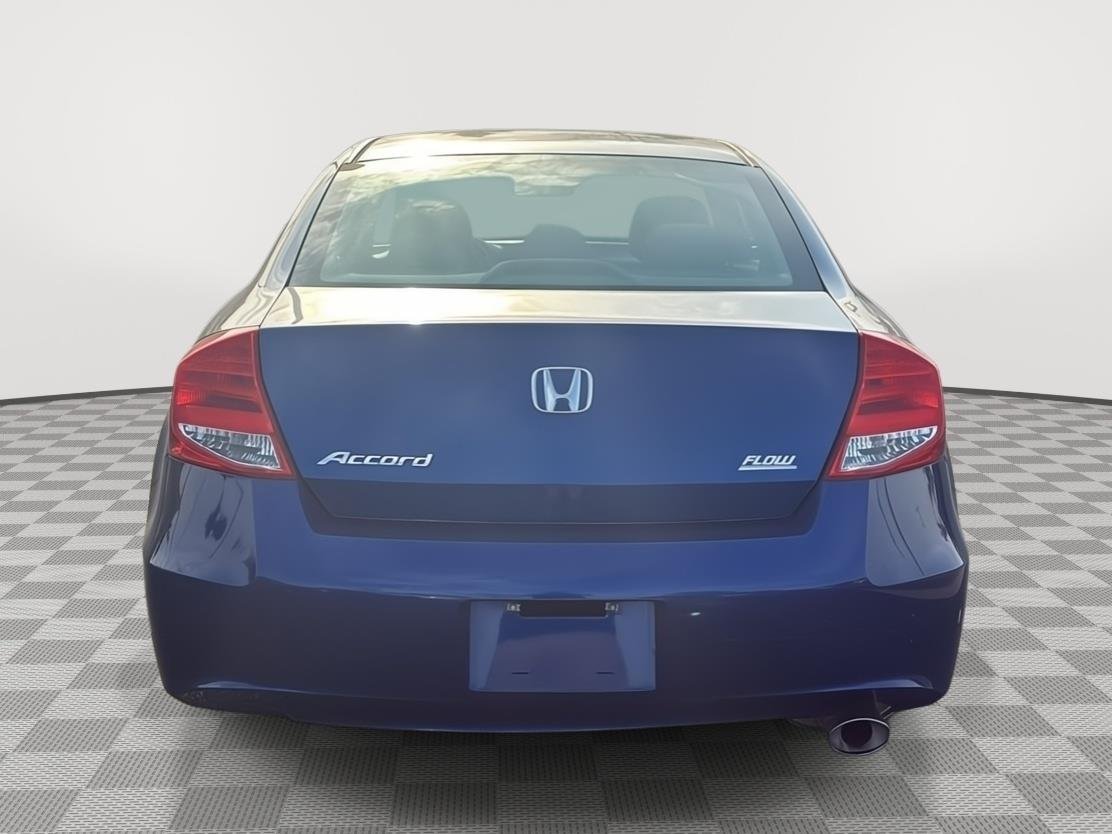 Used 2011 Crystal Black Pearl Honda LX-S image 9