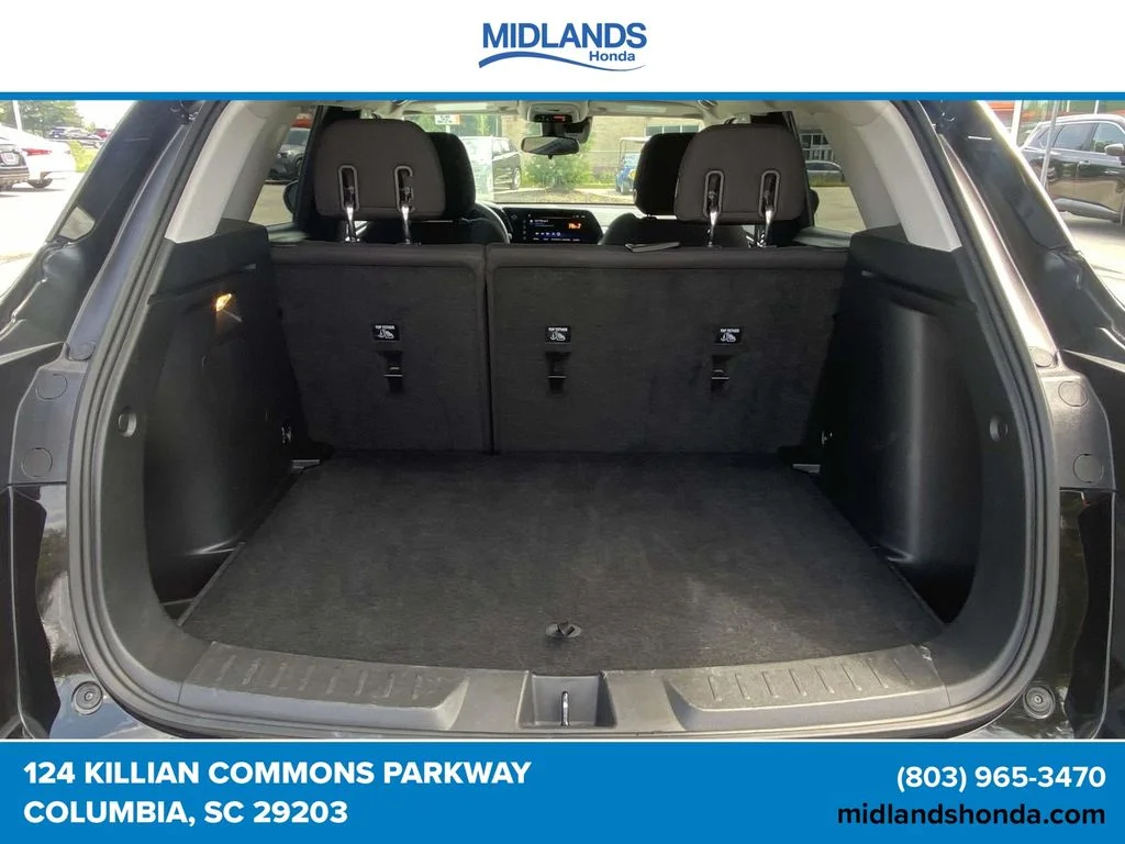 Used 2025 Black Metallic Chevrolet LT image 10