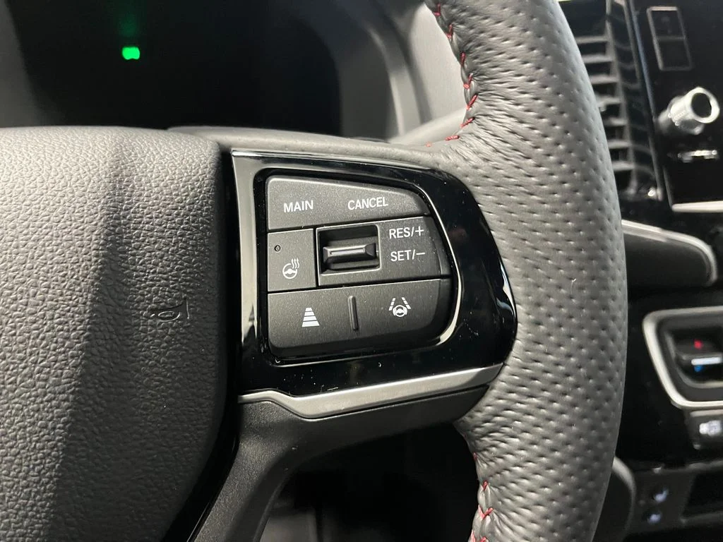 New 2026 Platinum White Pearl Honda Black Edition 3.5 image 15