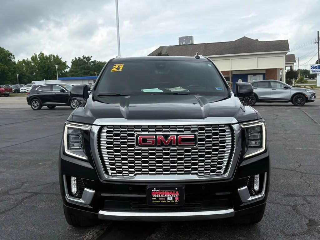 Used 2021 ONYX BLACK GMC Denali image 9