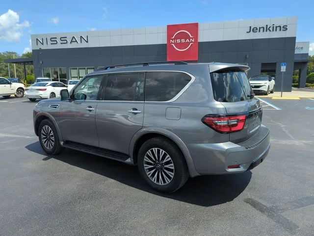 Used 2023 Gray Nissan SL image 9