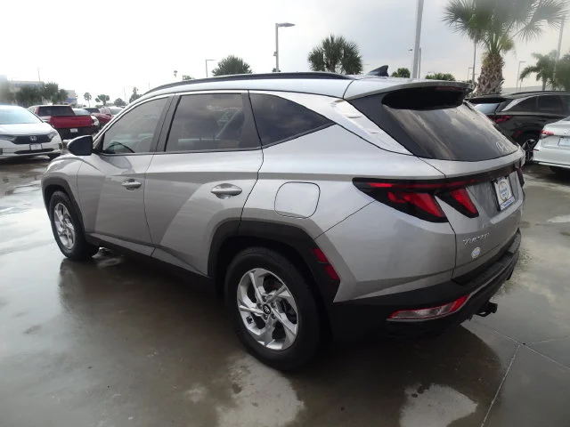 Used 2024 Shimmering Silver Hyundai SEL image 6
