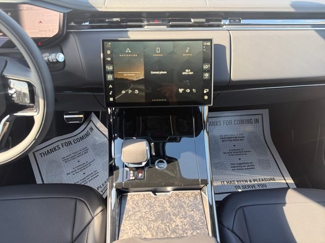 New 2026 British Racing Green Land Rover Autobiography image 15
