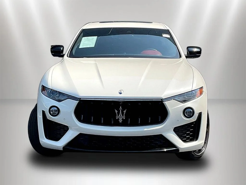 Used 2022 Bianco Maserati Modena image 2