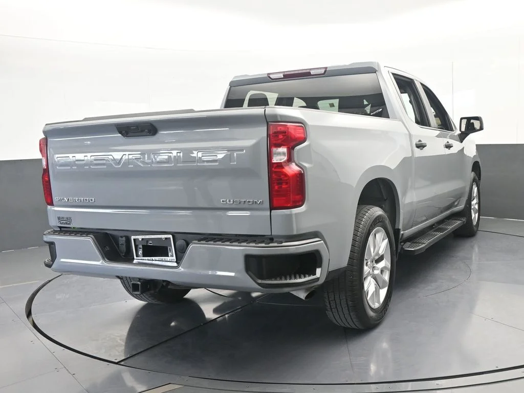 Used 2024 Slate Gray Metallic Chevrolet Custom image 4