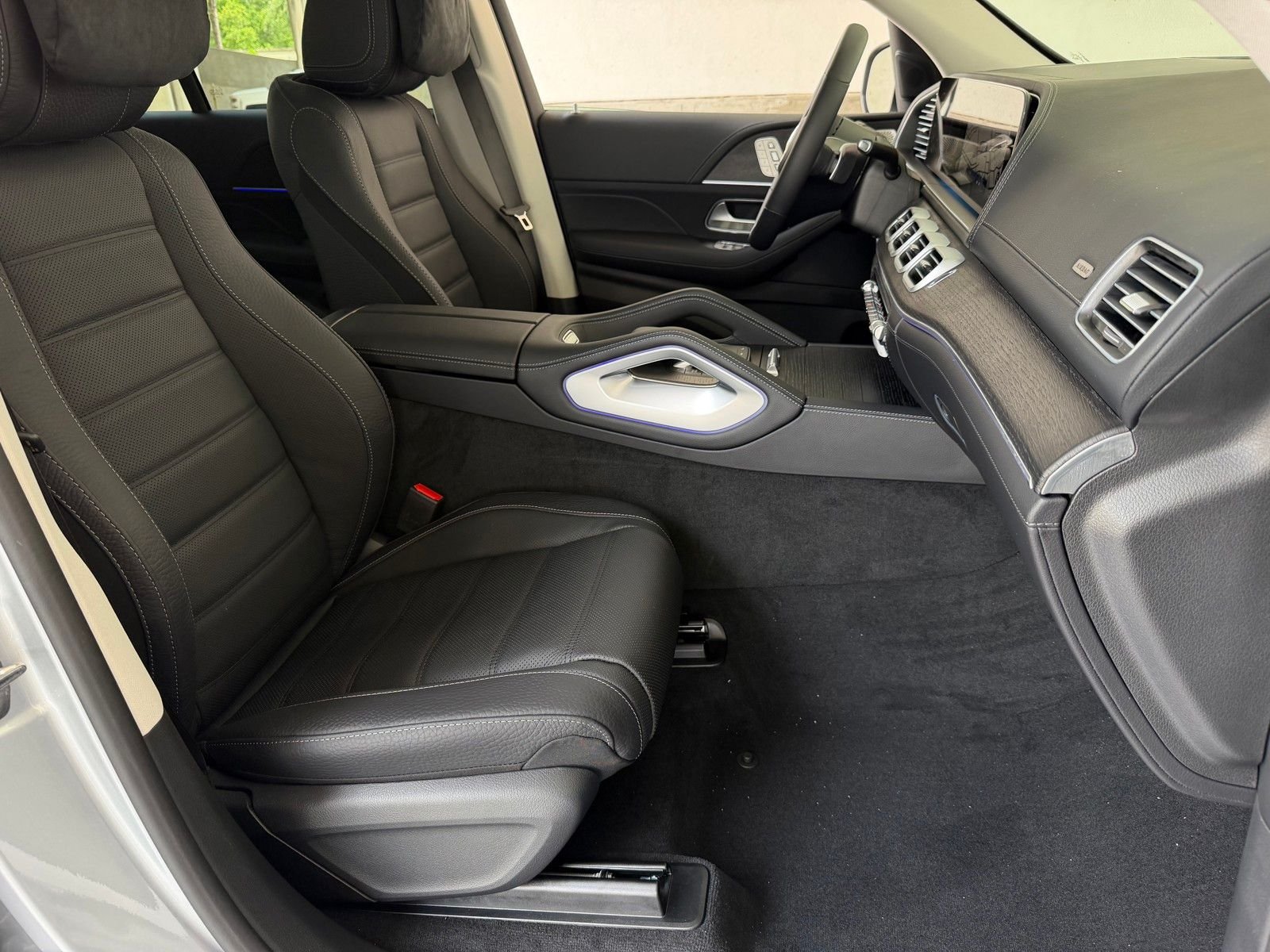 New 2026 Cirrus Silver Metallic Mercedes-Benz GLE 450 image 16