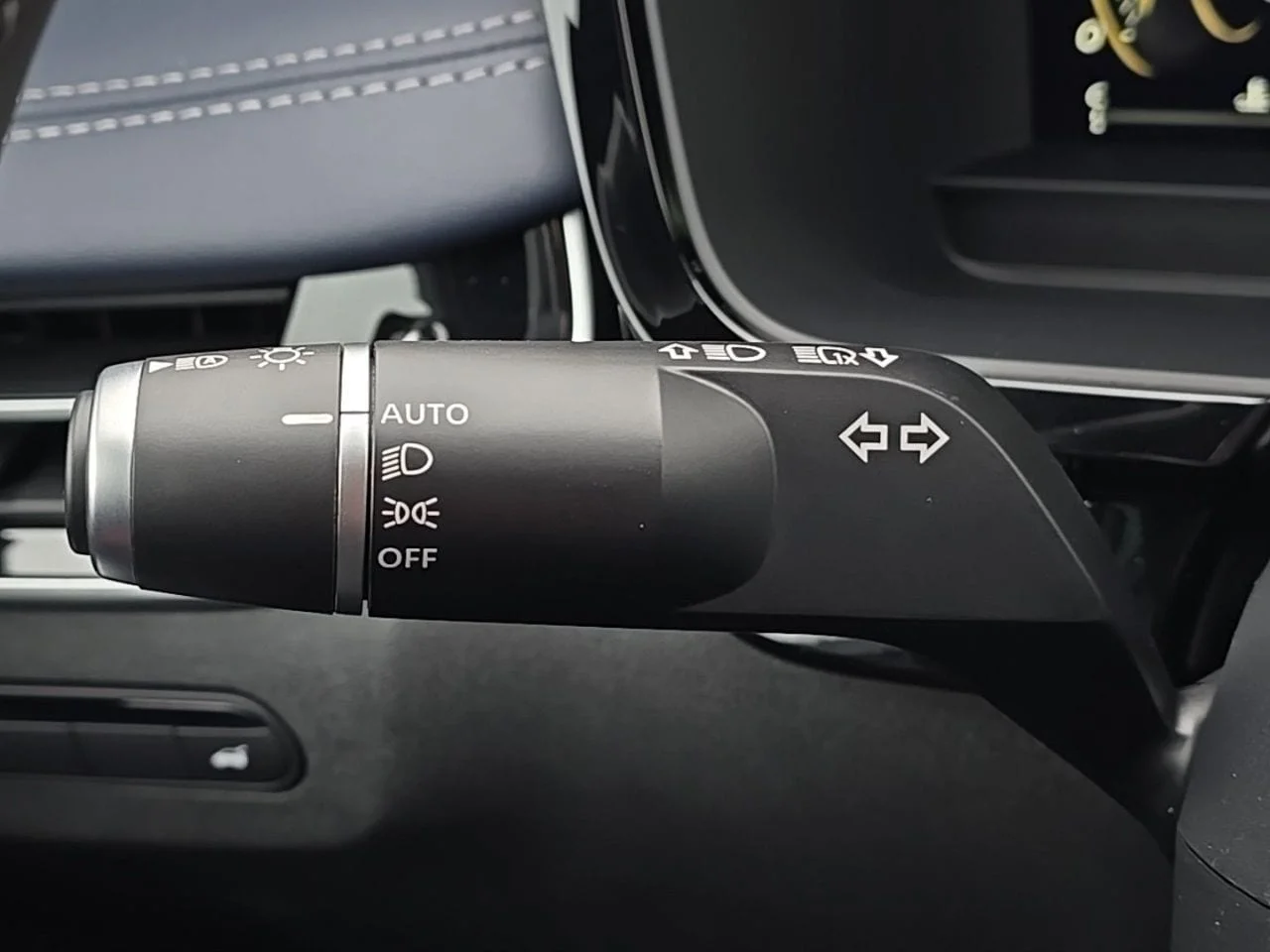 New 2026 GRAPHITE SHADOW INFINITI Sport AWD image 22
