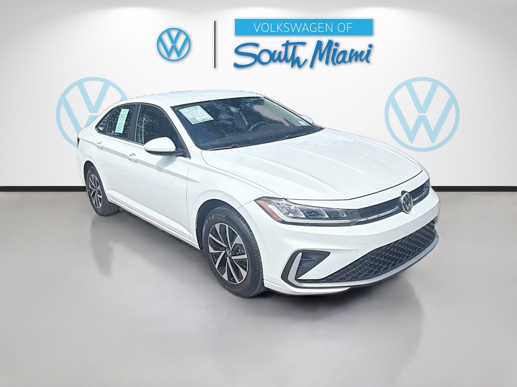 Certified Used 2025 Pure White Volkswagen S image 1
