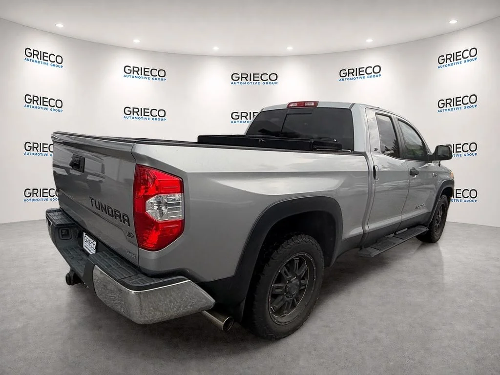 Used 2015 Silver Sky Metallic Toyota SR5 image 7