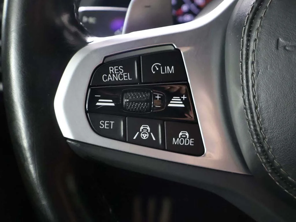 Used 2022 Black BMW M50i image 43