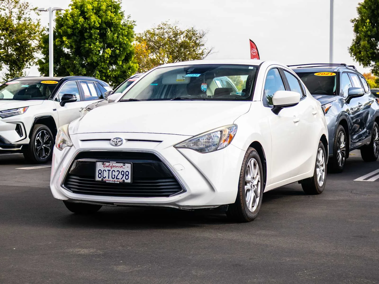 Used 2018 Frost Toyota  image 3