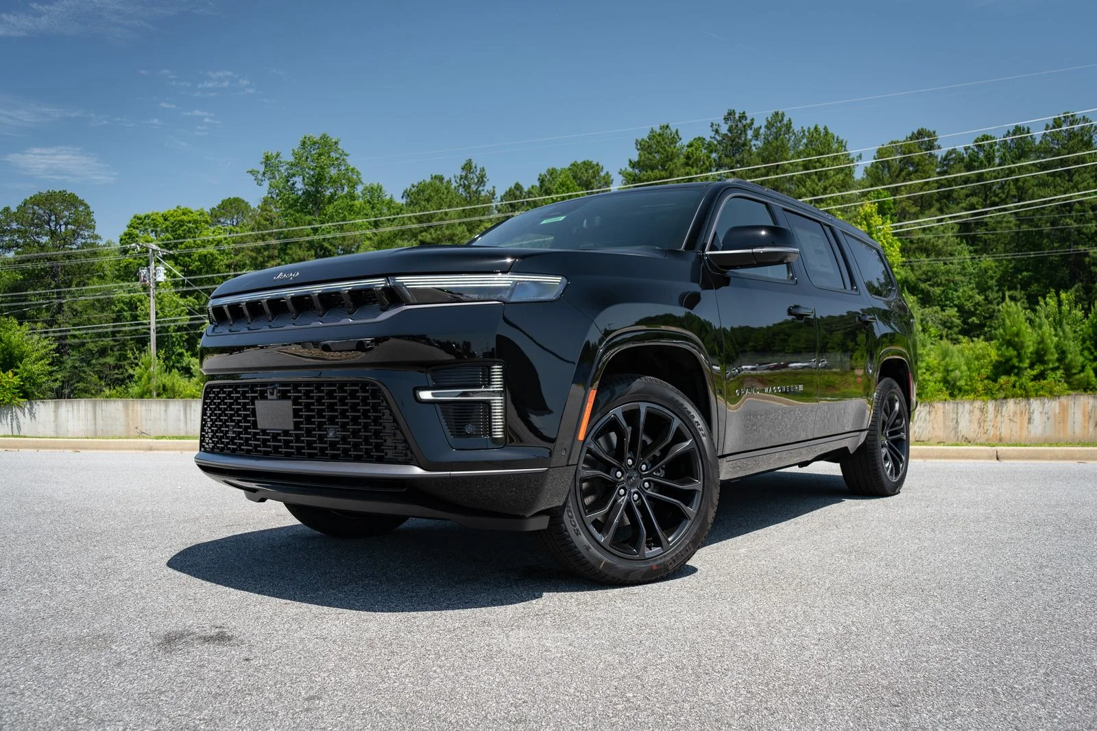 New 2026 High Gloss Black Exterior Paint Jeep Summit Obsidian image 5