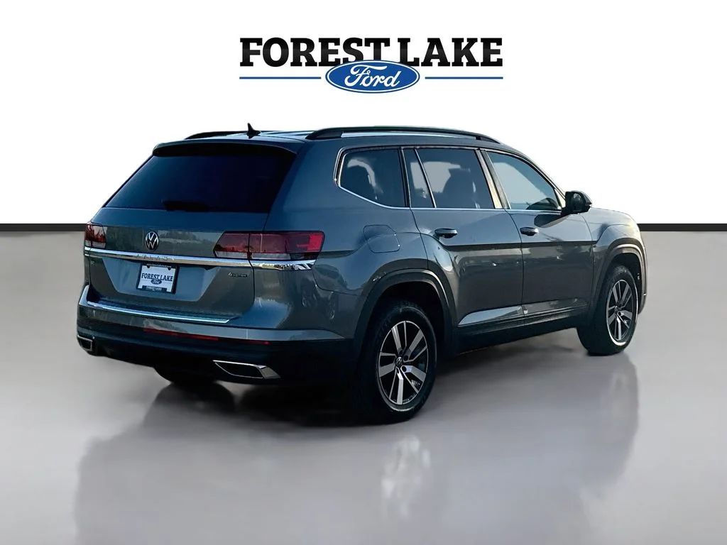 Used 2023 Platinum Gray Metallic Volkswagen 2.0T SE image 7