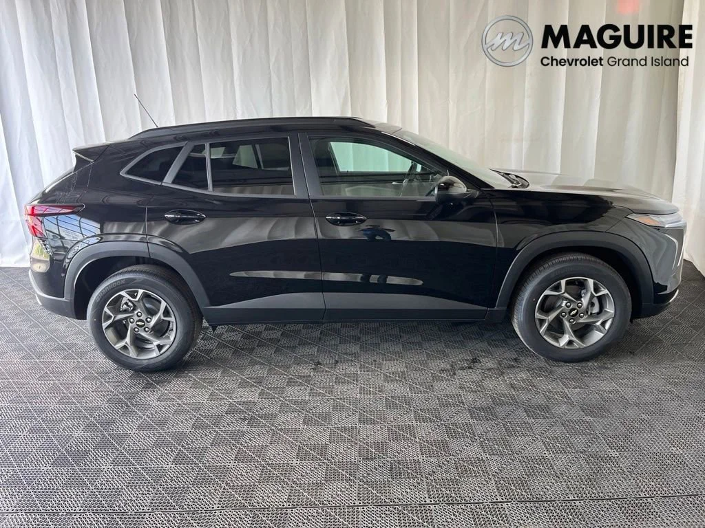 New 2026 Mosaic Black Metallic Chevrolet LT image 2