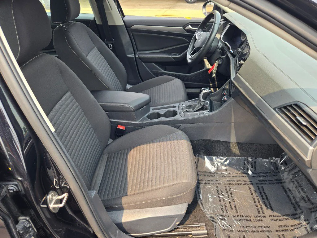 Used 2024 Black Volkswagen S image 7