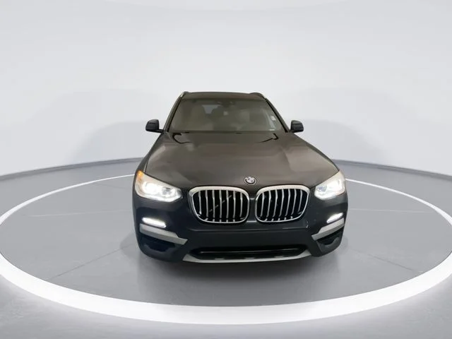 Used 2021 Gray BMW sDrive30i image 9