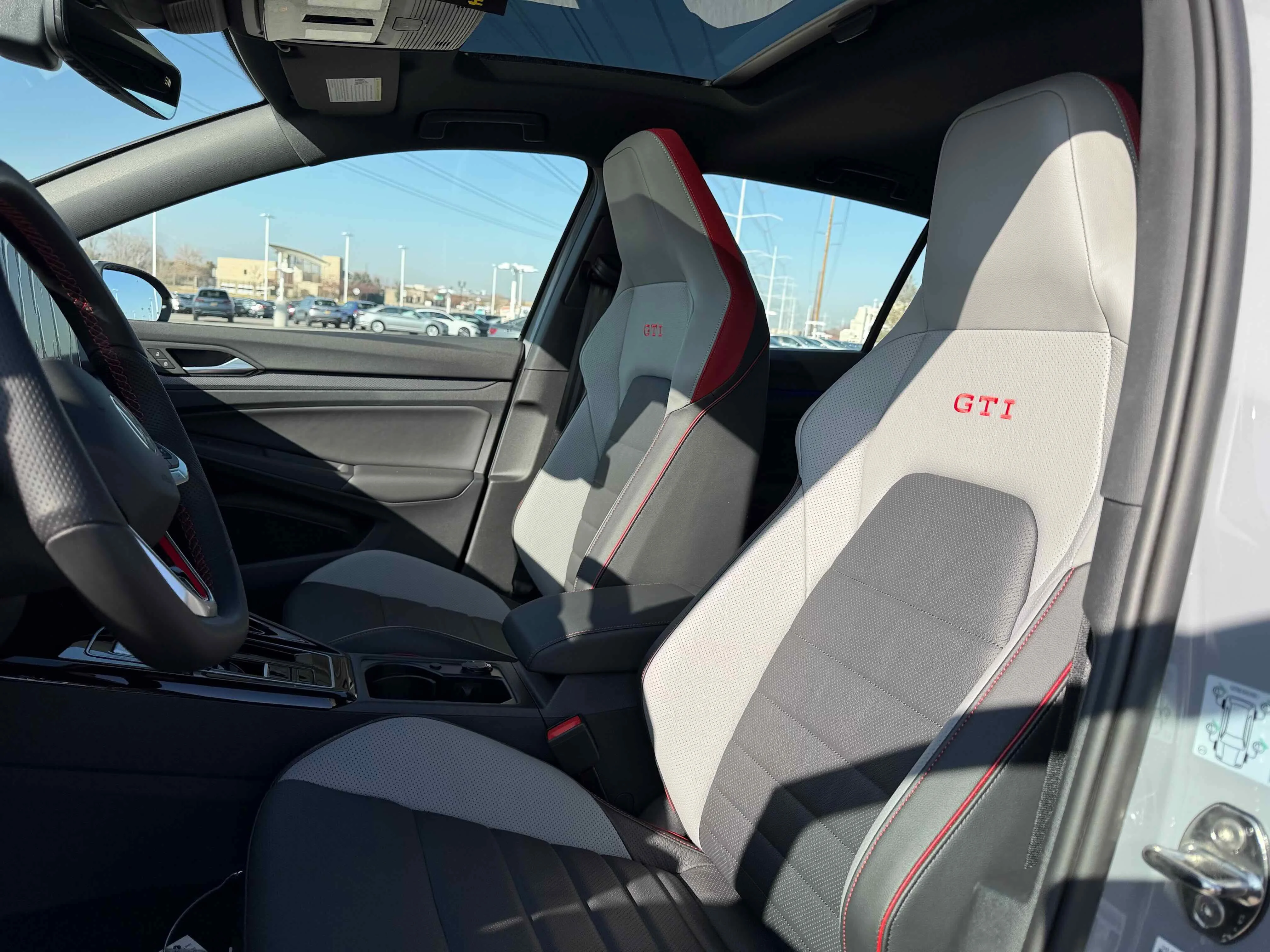 New 2026 Moonstone Volkswagen SE image 15