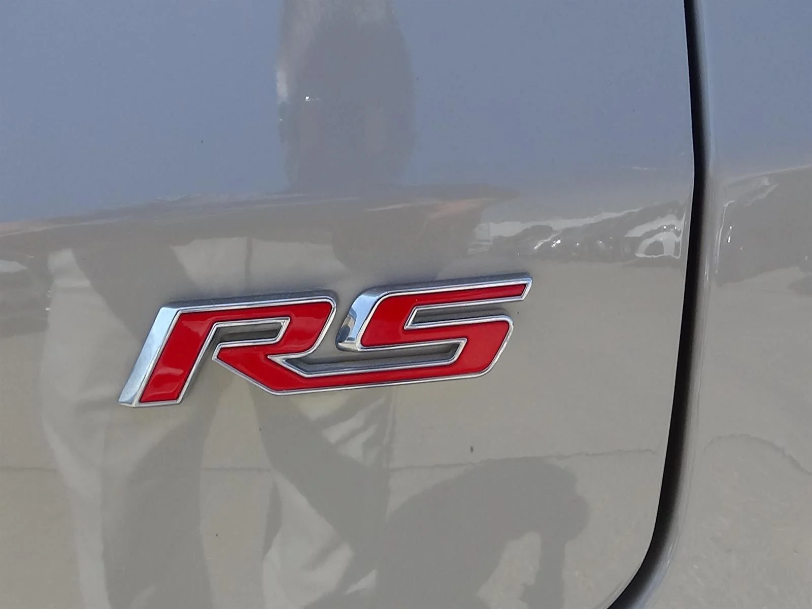 Used 2026 White Sands (g42) Chevrolet RS image 10