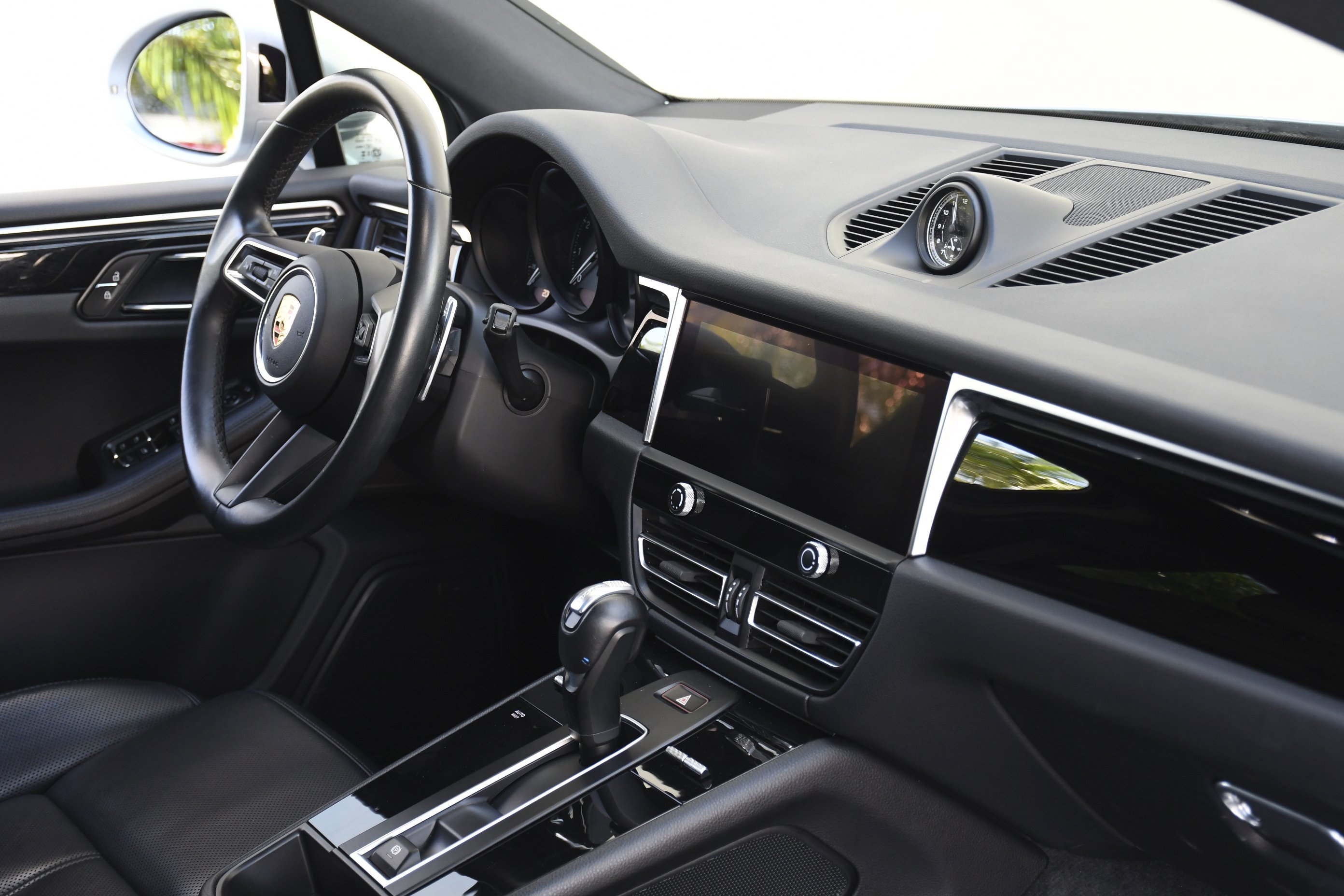 Used 2024 Dolomite Silver Metallic Porsche Base image 31