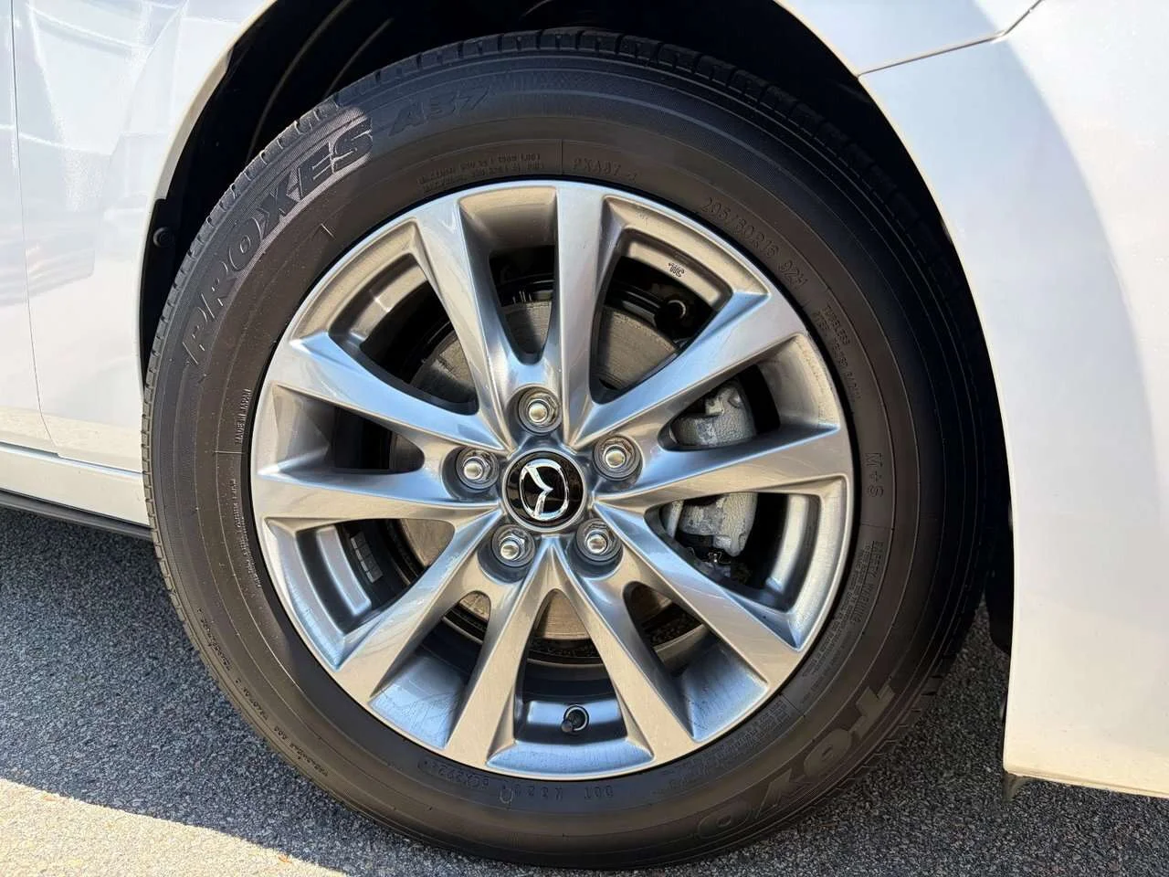 Used 2025  Mazda GS image 5