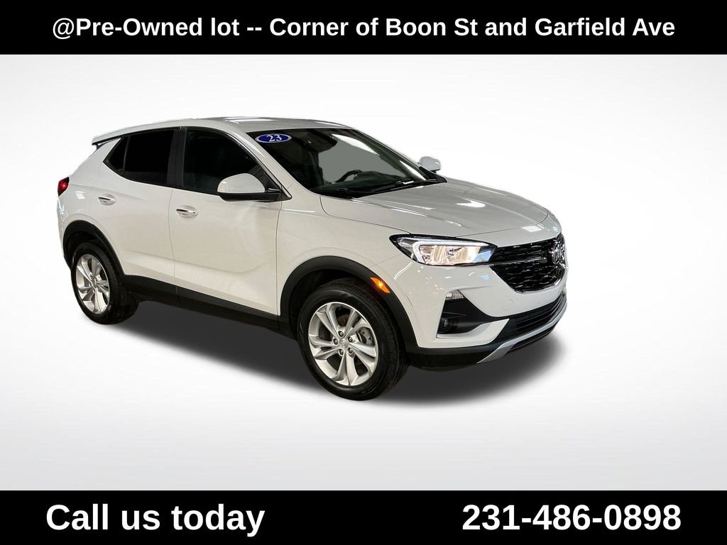 Used 2023 White Buick Preferred image 1