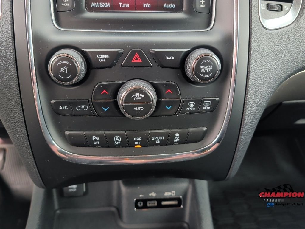Used 2017 White Dodge SXT image 22