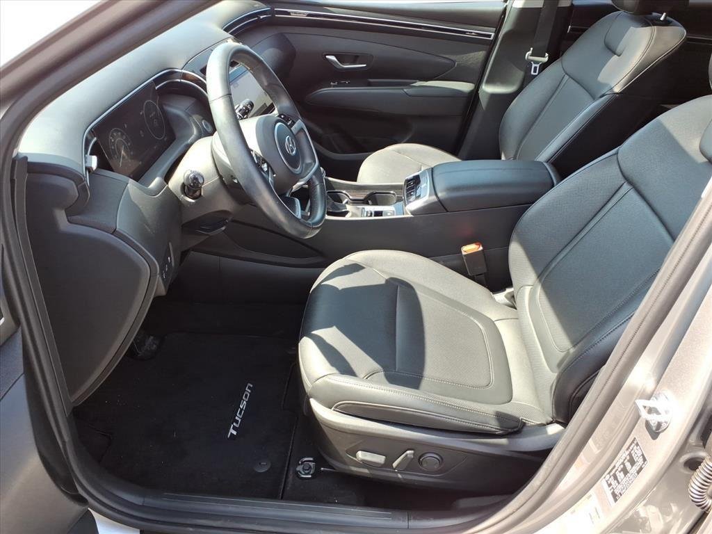 Used 2024 Shimmering Silver Hyundai SEL image 9