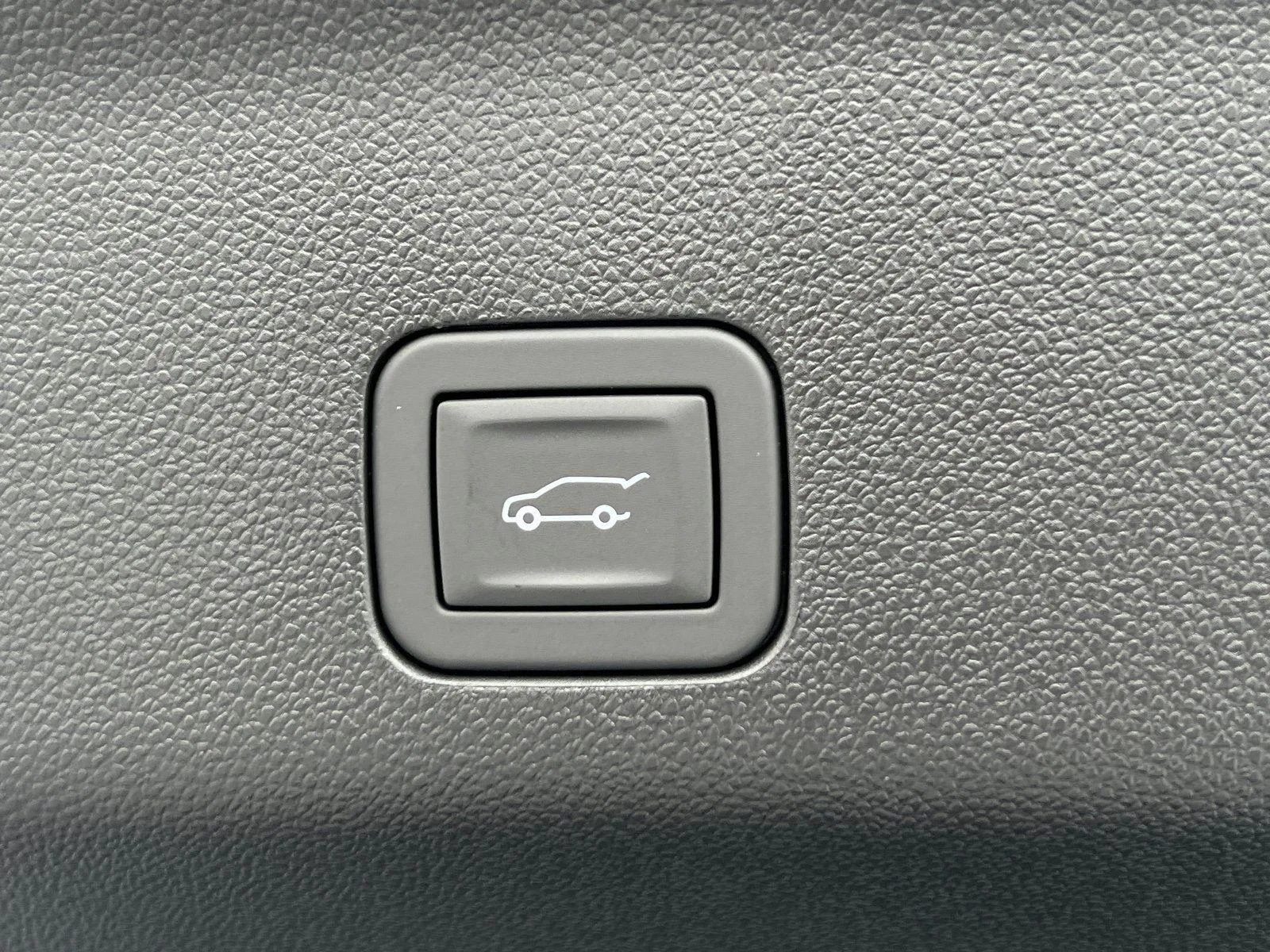 2026 GMC Yukon Elevation - Photo 16