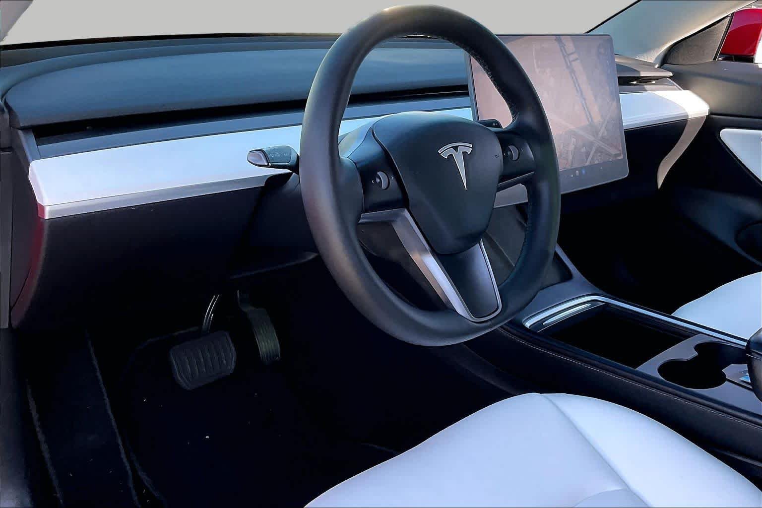 Used 2021 RED Tesla Long Range image 14
