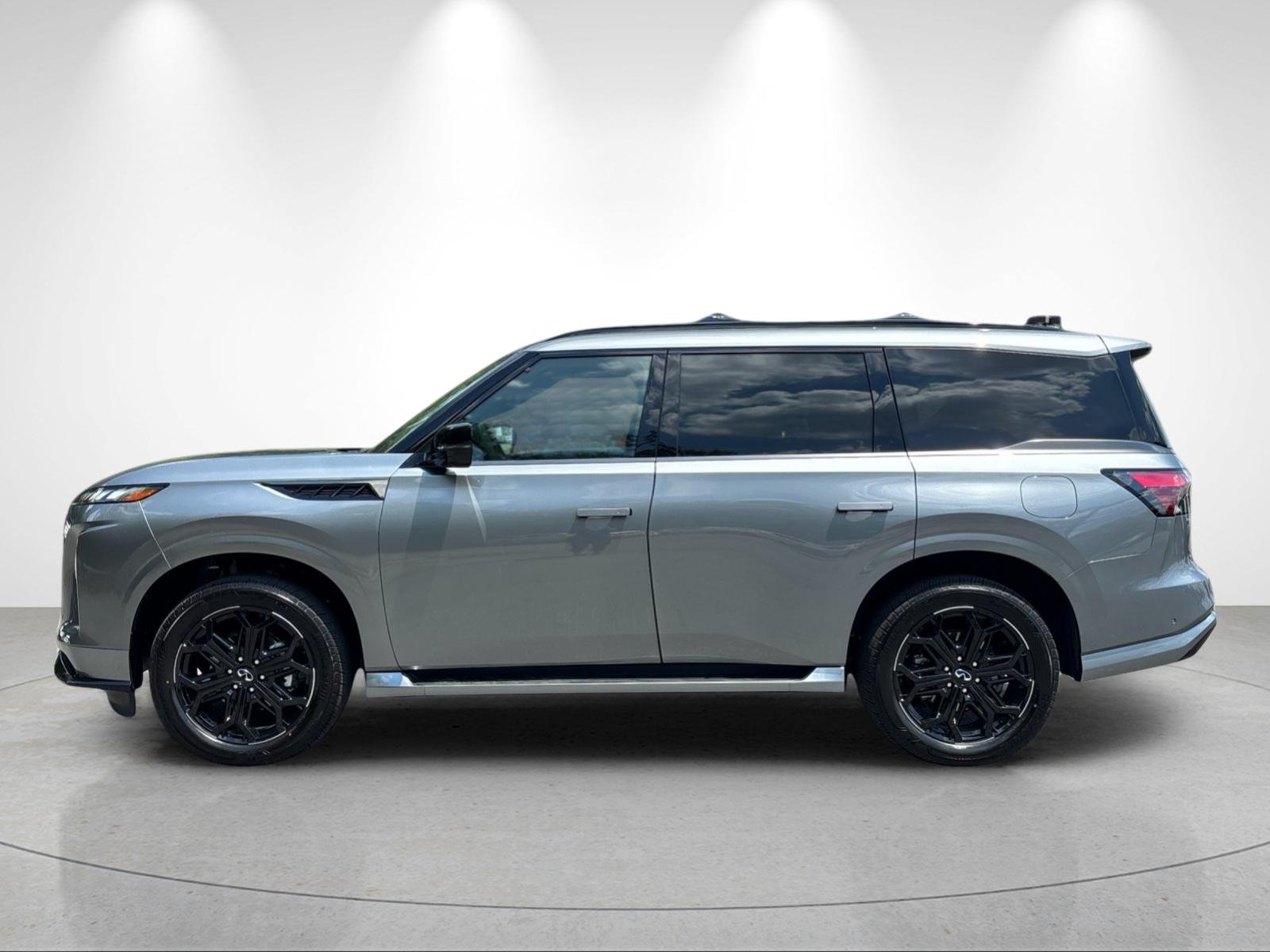 New 2027 DYNAMIC METAL INFINITI Sport 4WD image 2