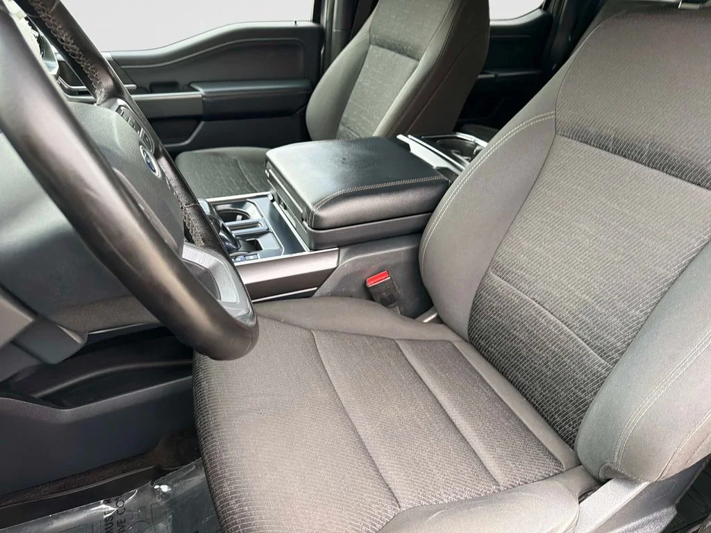 Used 2023 Silver Ford XLT image 21