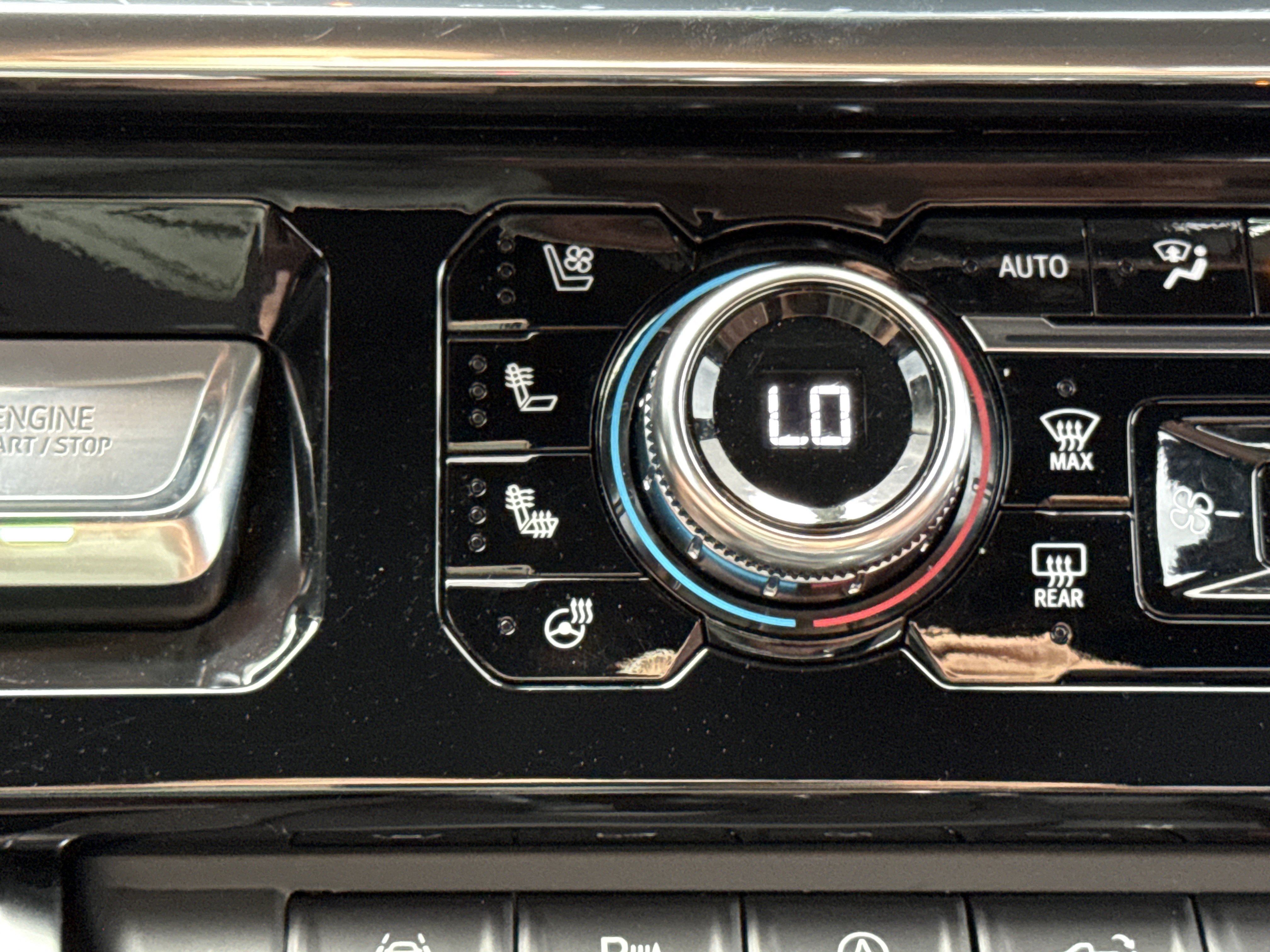 Used 2026 Onyx Black GMC Denali Ultimate image 21