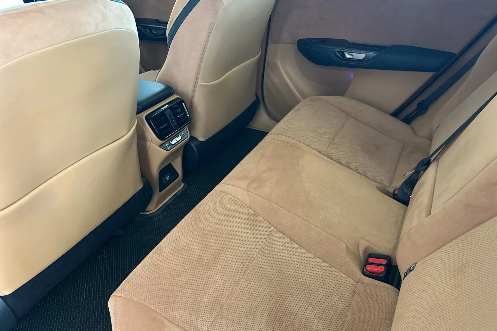 Certified Used 2023 EMINENT WHITE PEARL Lexus 450e Luxury image 9