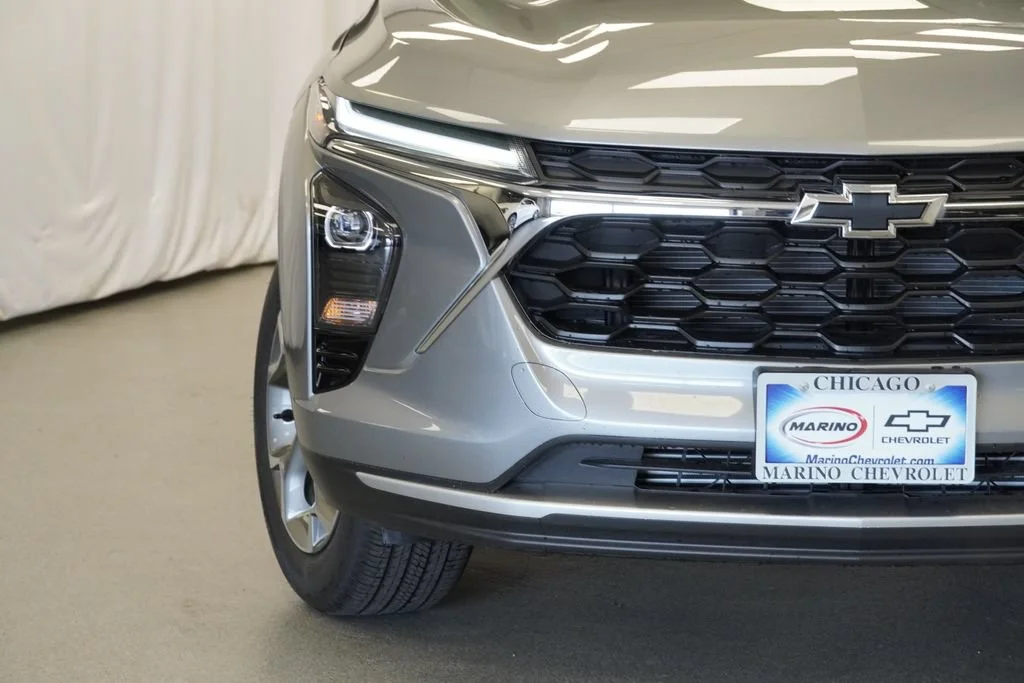 New 2026 Sterling Gray Metallic Chevrolet LT image 31