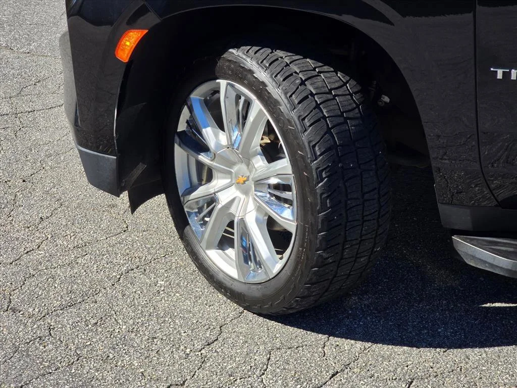 Used 2022 BLACK Chevrolet High Country image 25