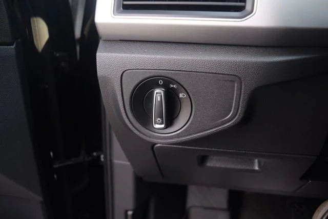 Used 2018 Black Volkswagen Launch Edition image 7