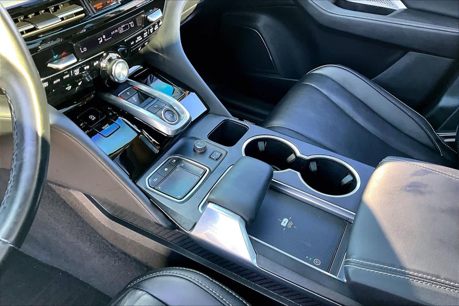 Used 2023 Platinum White Pearl Acura w/Technology Package image 17