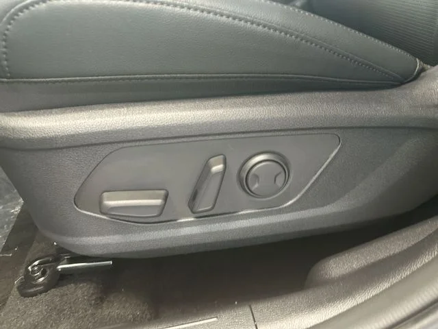 New 2026 Ebony Black Kia EX image 16