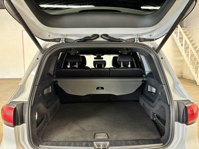 Used 2020  Mercedes-Benz GLB 250 image 23