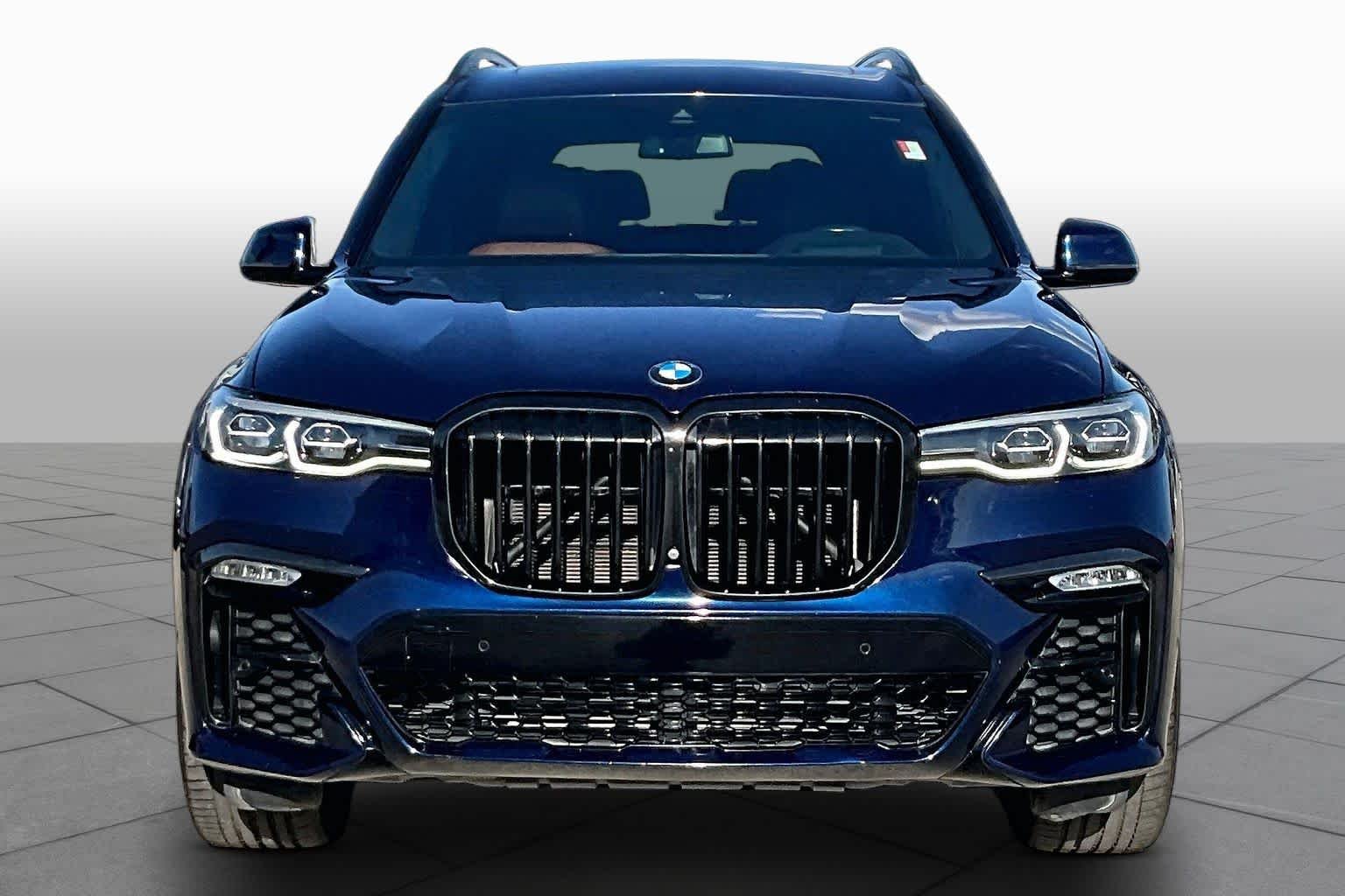 Used 2021 Tanzanite Blue II Metallic BMW xDrive40i image 3