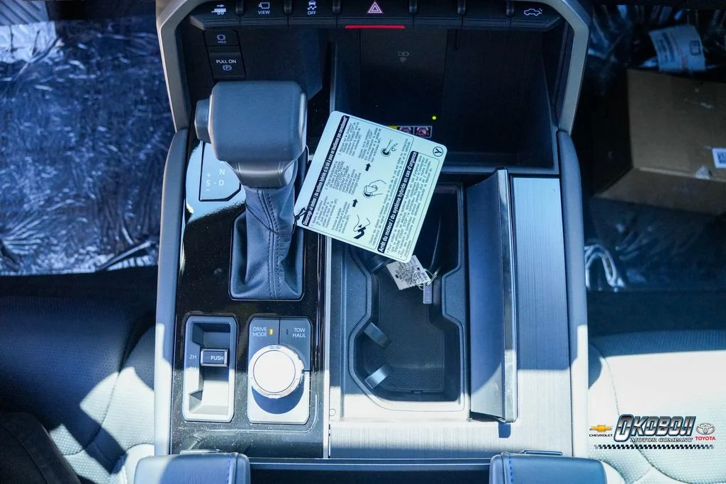 2026 Toyota Tundra Platinum - Photo 10