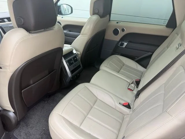 Used 2020 Black Land Rover HSE image 28
