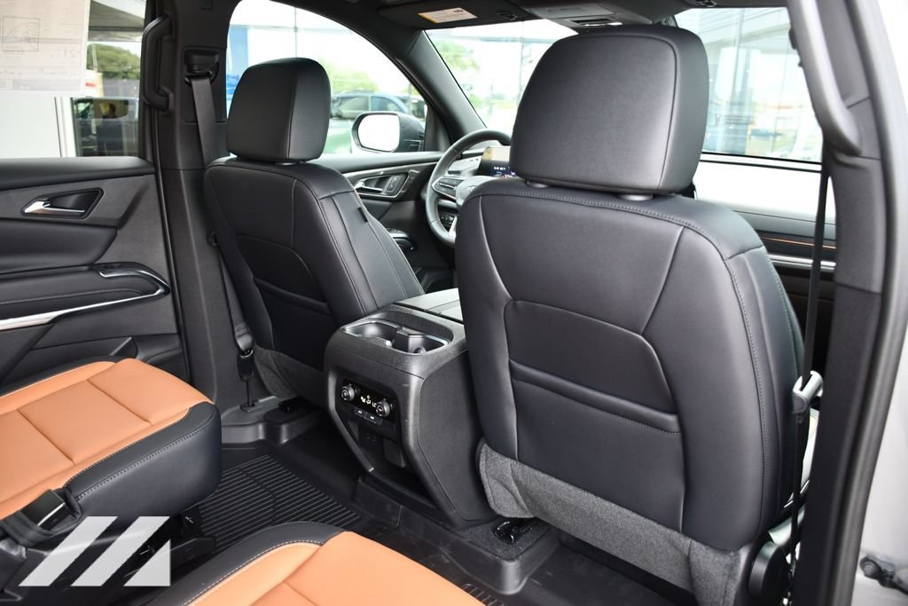2027 Chevrolet Traverse Z71 - Photo 28