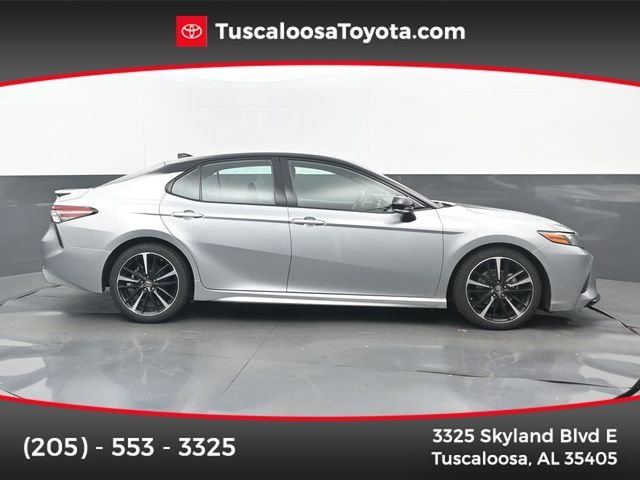 Used 2019 Midnight Black Metallic Toyota XSE V6 image 1